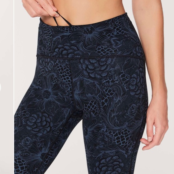 lululemon athletica Pants - LULULEMON Train Times 7/8 Pant *25" LIKE NEW 🥀